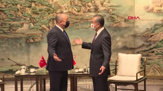 Bakan Çavuşoğlu, Çin Dışişleri Bakanı ile görüştü