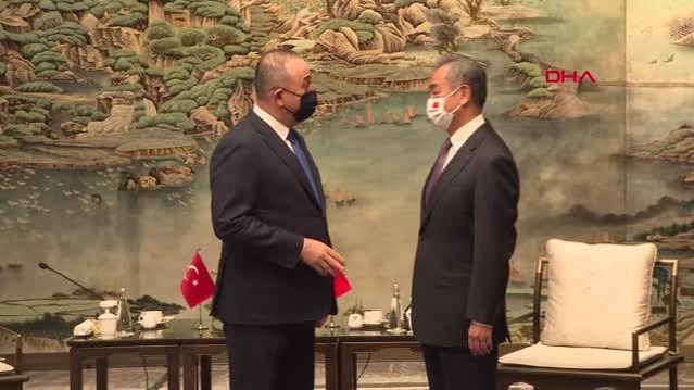 Bakan Çavuşoğlu, Çin Dışişleri Bakanı ile görüştü