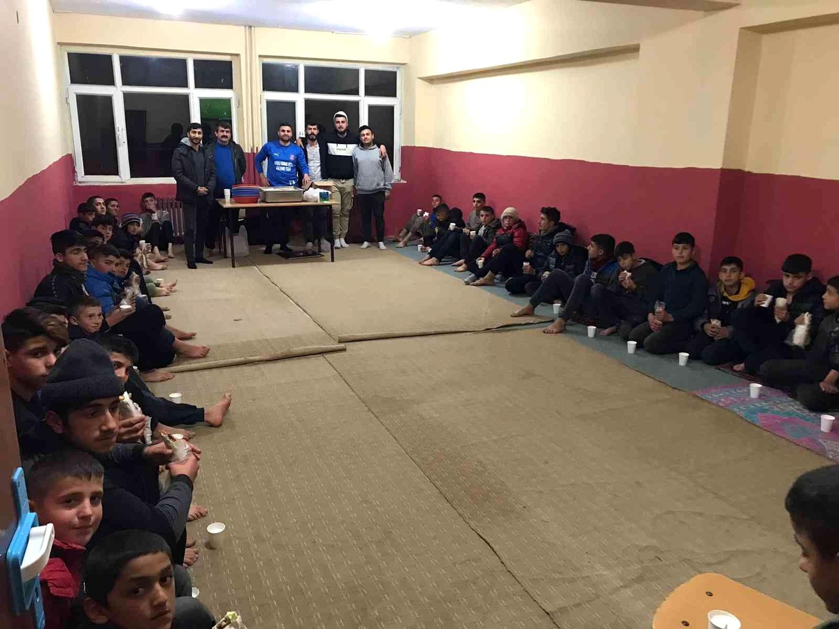 Son dakika haberi... Batmanlı çocukların hayali Fenerbahçe maçını Kadıköy\'de izlemek