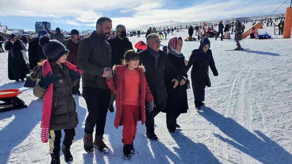 Erciyes\'i 25 günde 150 bin kişi ziyaret etti