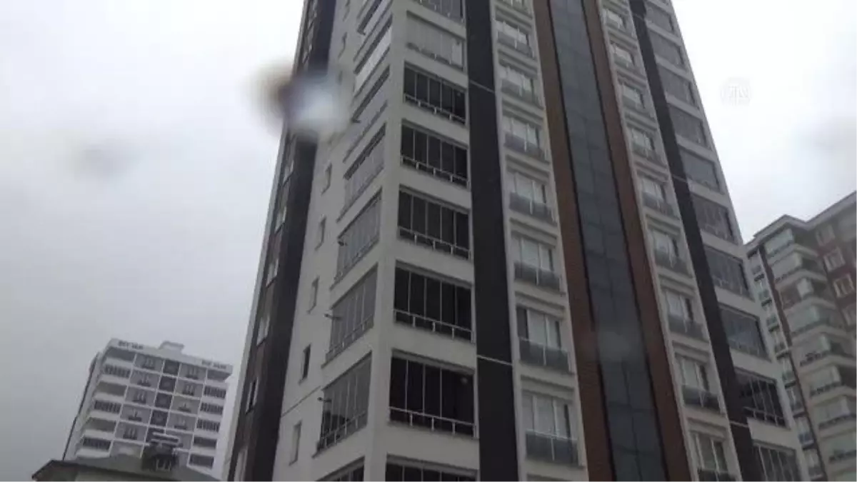 Eski karısını yanıcı maddeyle yaralayan kişi yakalandı