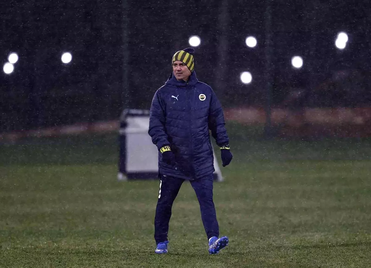 İsmail Kartal: "Burada her şeyi tam tersine çevirebilecek bir oyuncu grubumuz var"