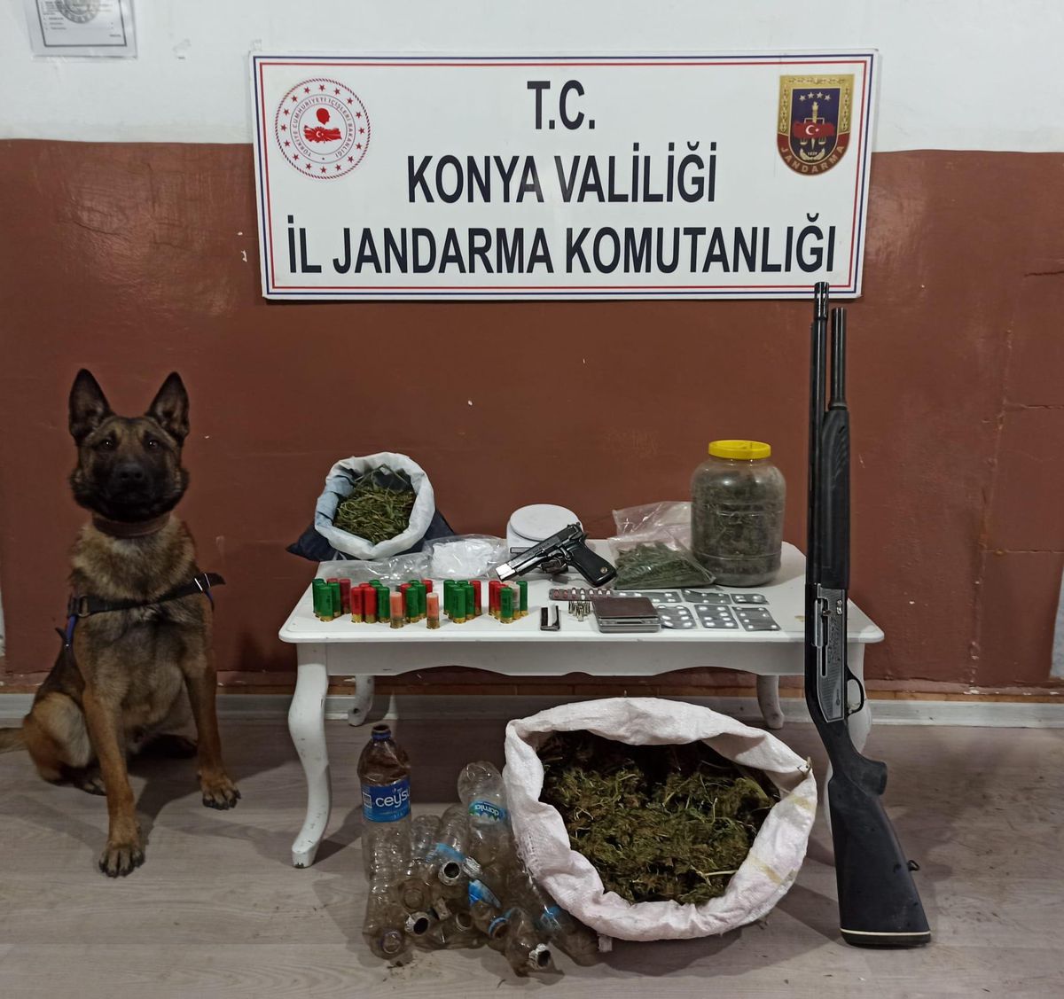 Konya\'da 1 kilo 970 gram esrar ele geçirildi