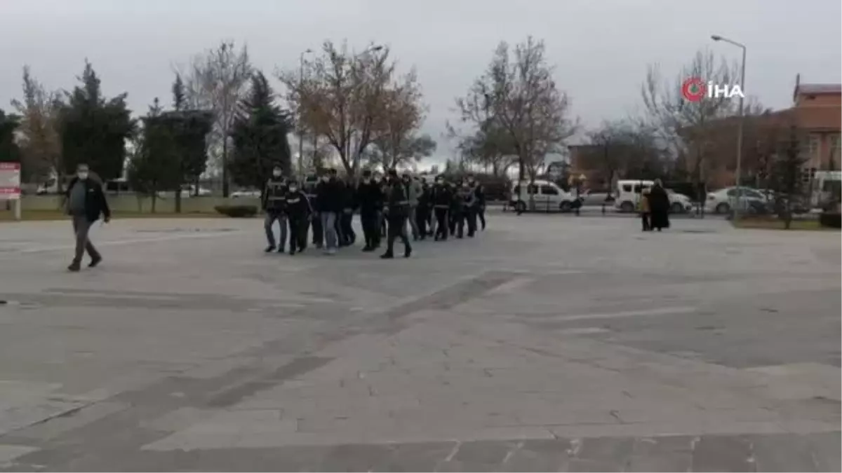 Son dakika haberleri | Konya\'da haklarında arama kararı olan 65 kişi yakalandı