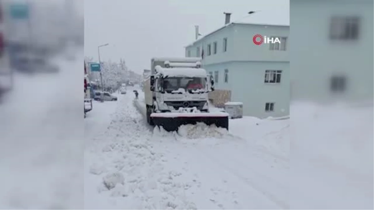 Mersin\'de karla mücadele çalışması sürüyor