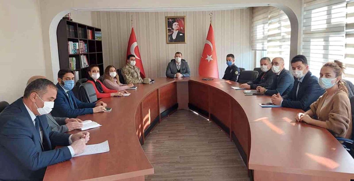 Susuz\'da şube müdürleri toplantısı yapıldı