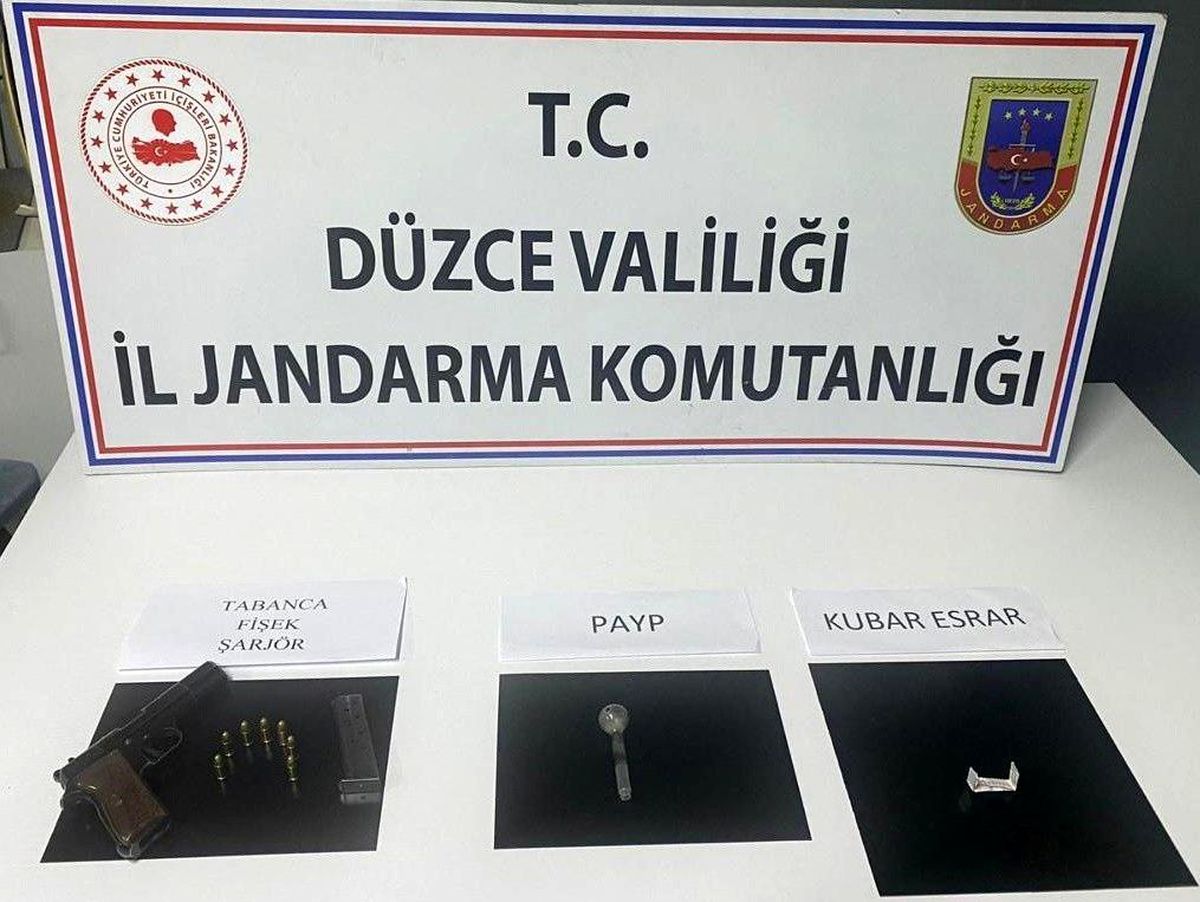 Uyuşturucu kullanıcısı jandarma ekiplerine yakalandı