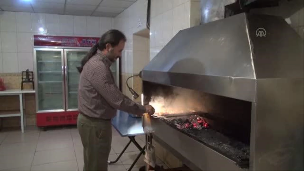 BAYAN-ÖLGİ - Denizlili aşçı Moğolistan\'da açtığı lokantayla Türk mutfağını sevdiriyor