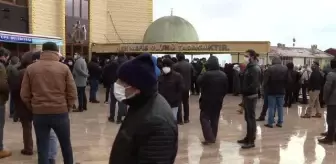 Bolu'daki trafik kazasında hayatını kaybeden 4 kişinin cenazesi toprağa verildi