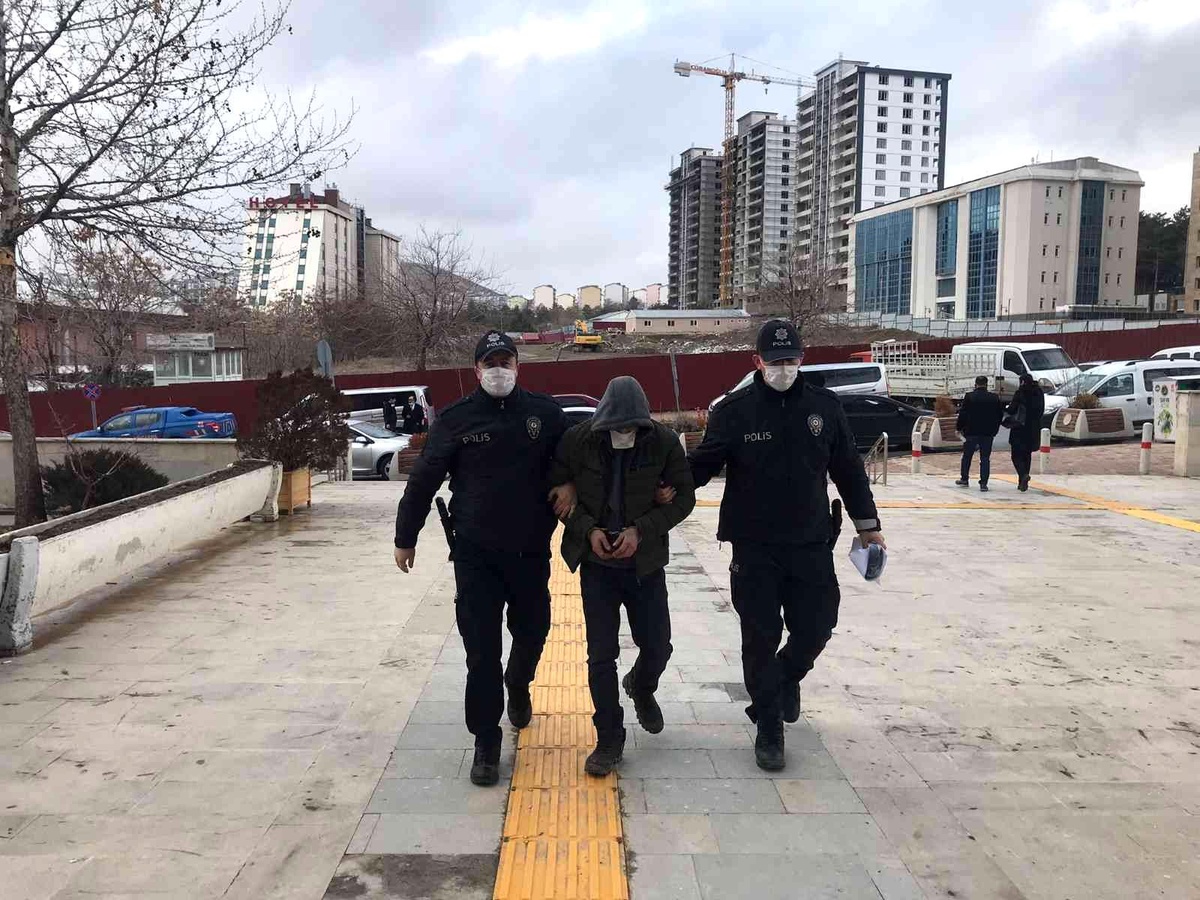 Elazığ\'da spor tesisinden hurda malzeme çalan şüpheli yakalandı