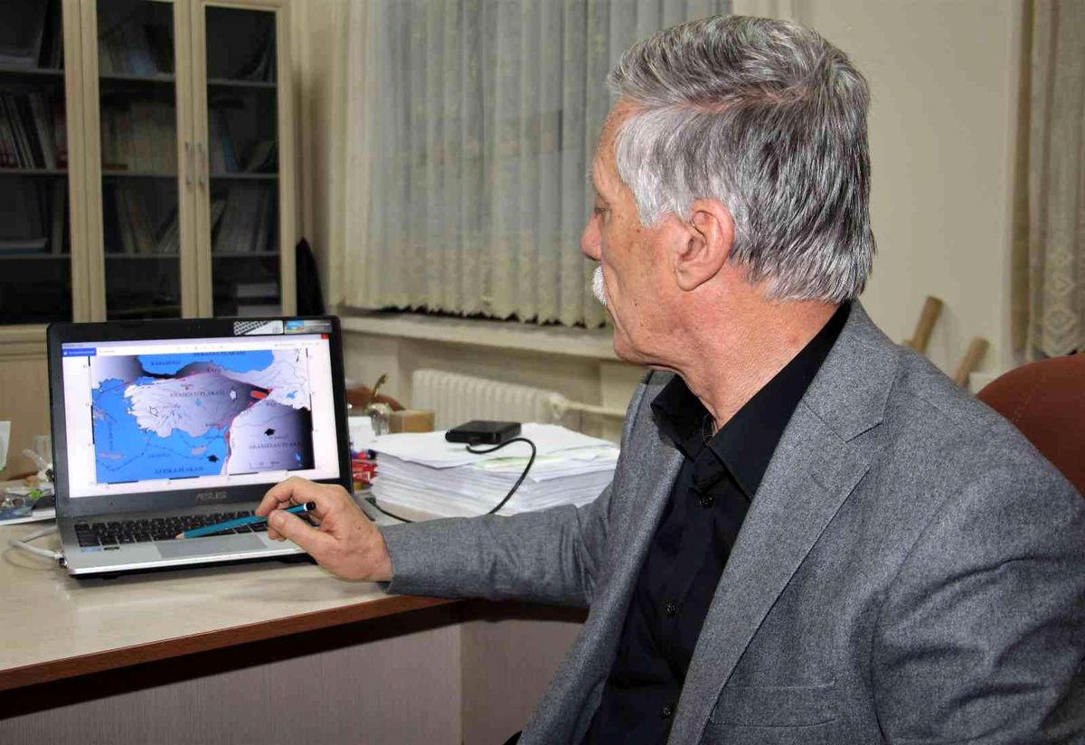Jeoloji uzmanı Prof. Dr. Aksoy: 'Doğu Anadolu fay zonu hala aktif ve deprem üretmeye devam edecek'