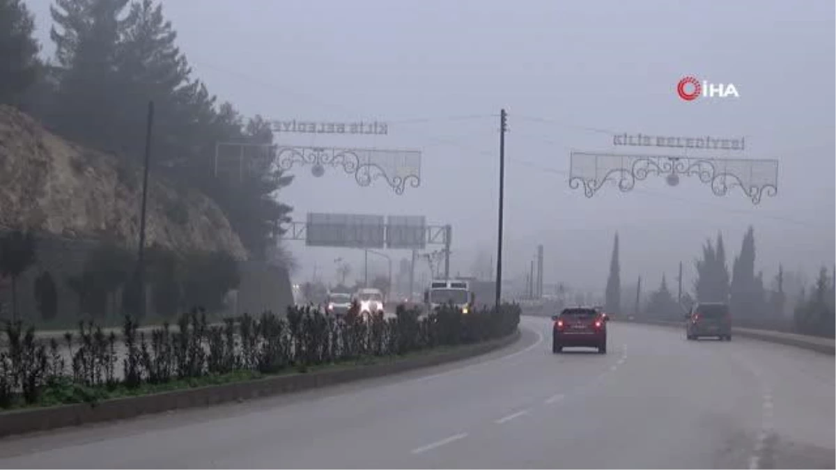 Kilis\'te yoğun sis etkili oldu, sürücüler trafikte güçlükle ilerledi