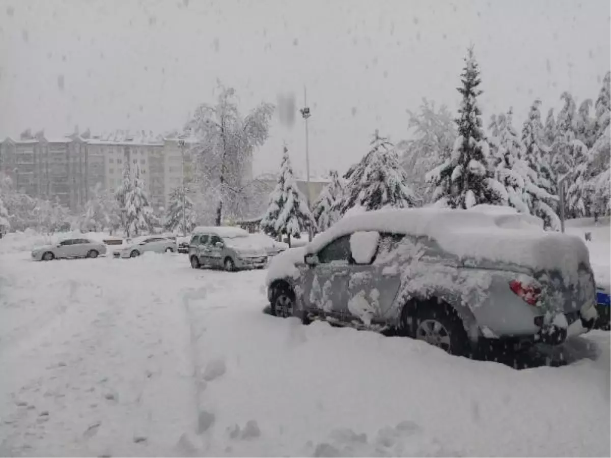 Konya'da 6 ilçede okullara kar engelli