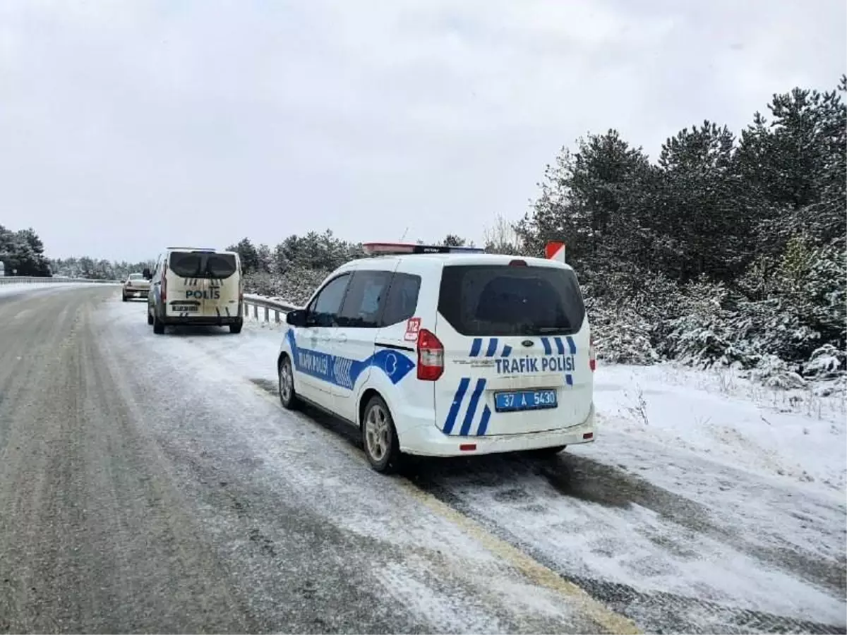 Öğrenci servisi bariyerlere çarptı: 6 yaralı