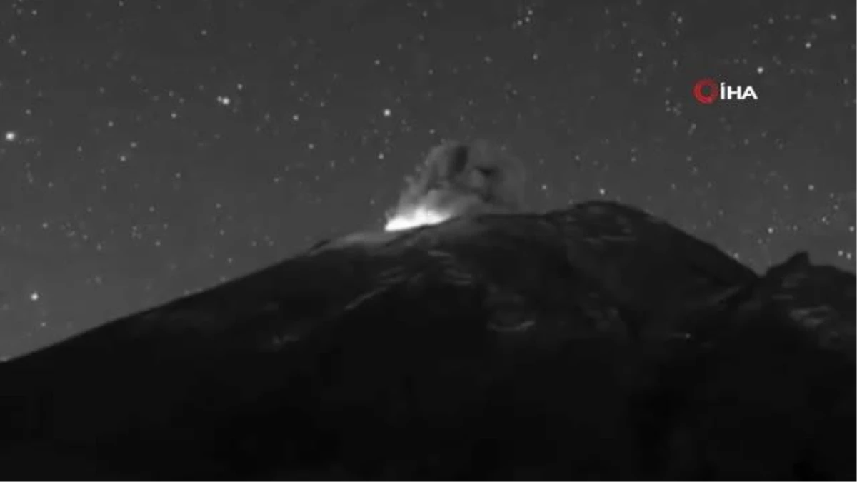 Popocatepetl Yanardağı\'nda yeni patlama