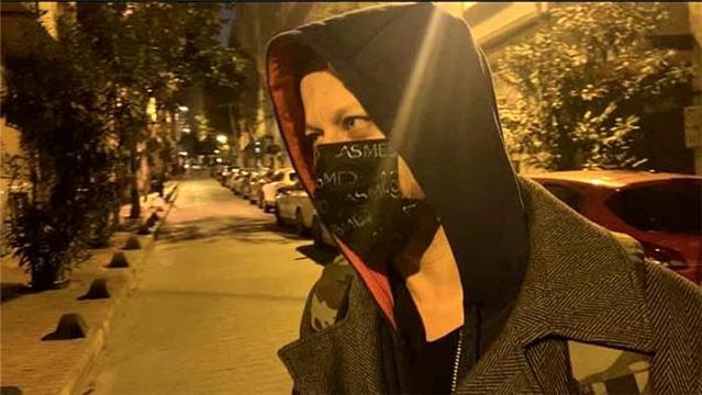 Sevgilisinden ayrıldı mı? Bu sözlerle duyurdu