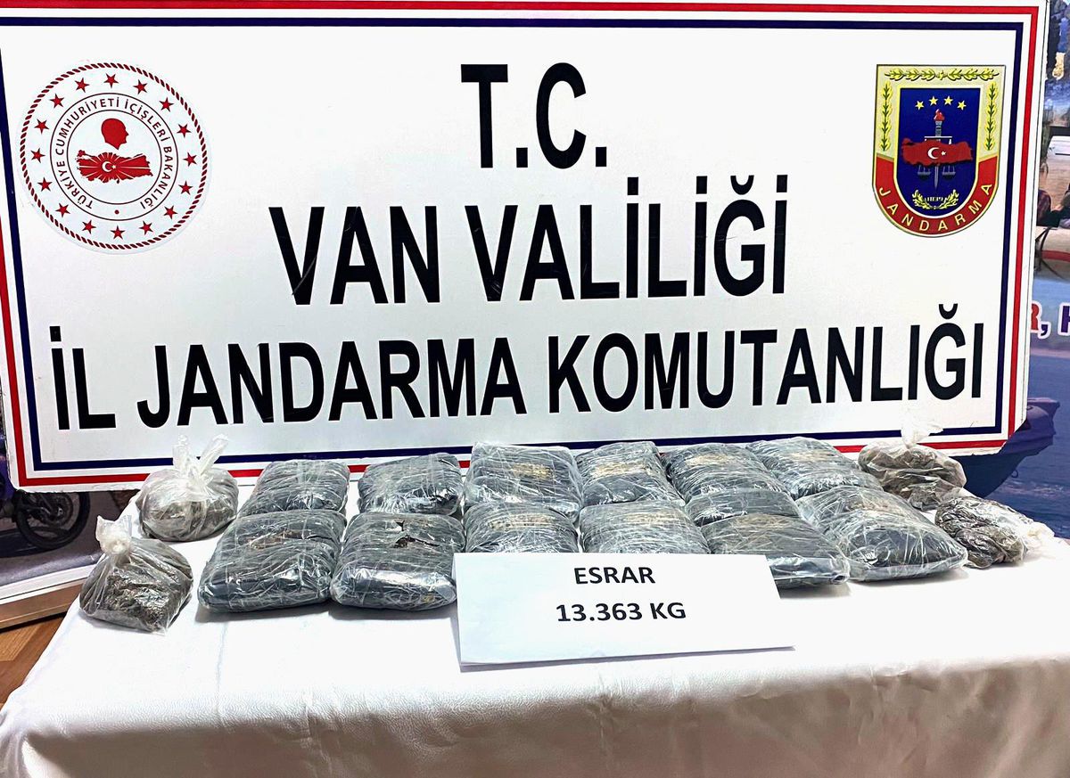 Van\'da 13 kilo 363 gram reçine esrar ele geçirildi