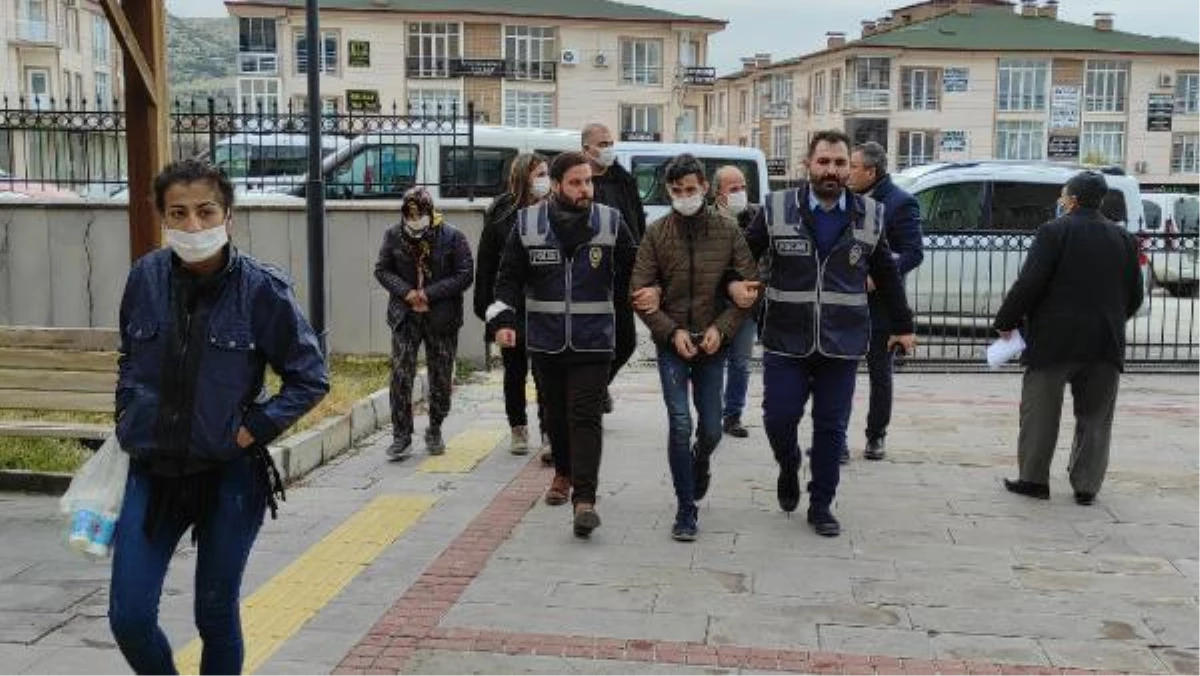 Yatağında ölü bulunan Ayşenur\'un annesi ve dayısı tutuklandı