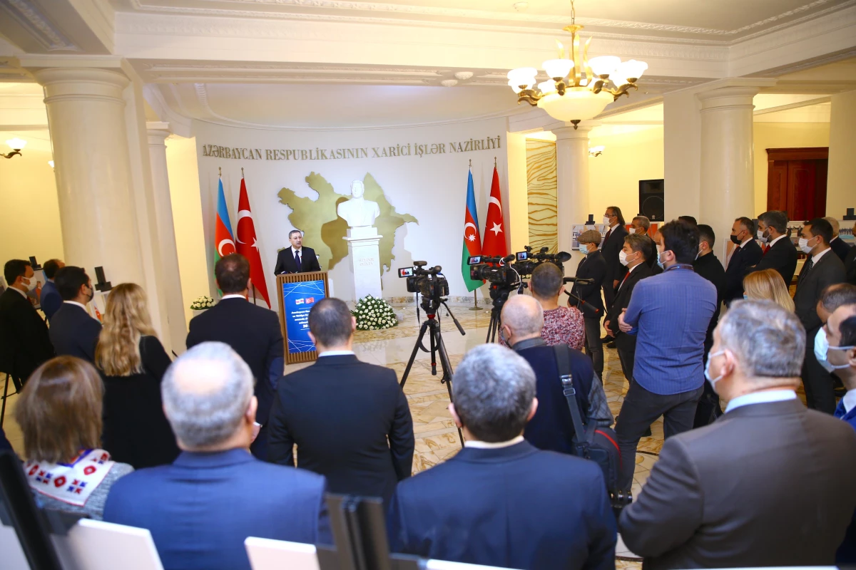 Bakü\'de, Türkiye-Azerbaycan diplomatik ilişkilerinin 30. yılı dolayısıyla sergi açıldı