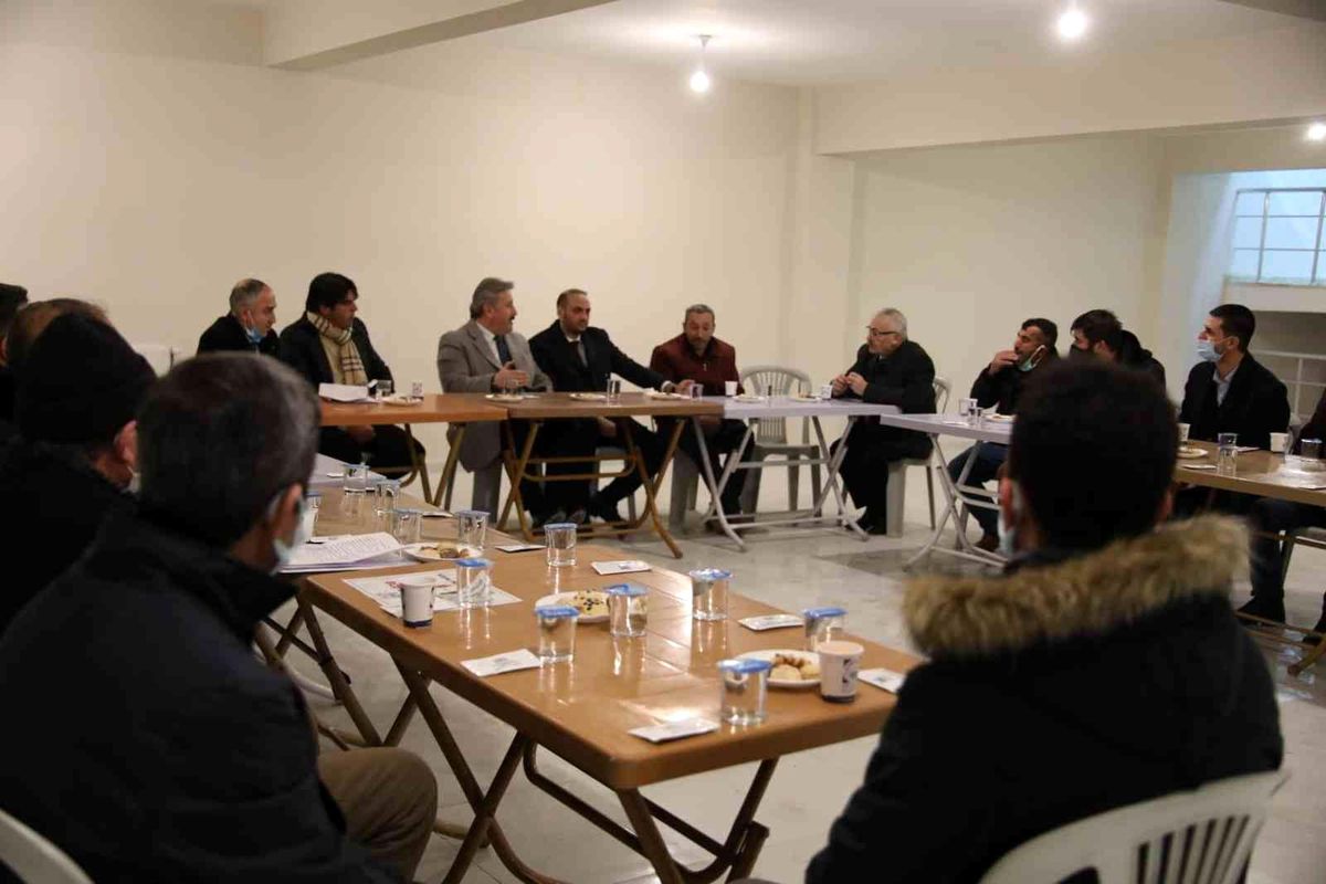 Başkan Palancıoğlu kentsel dönüşüm konutları sakinleriyle buluştu