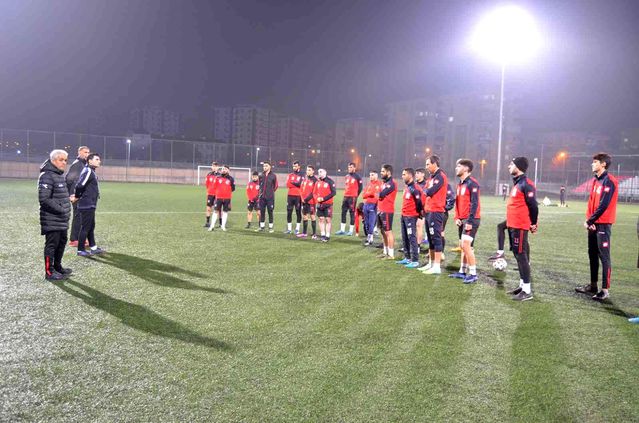 Diyarbakır Adaletspor ilk deplasman maçı öncesi son idmanını yaptı