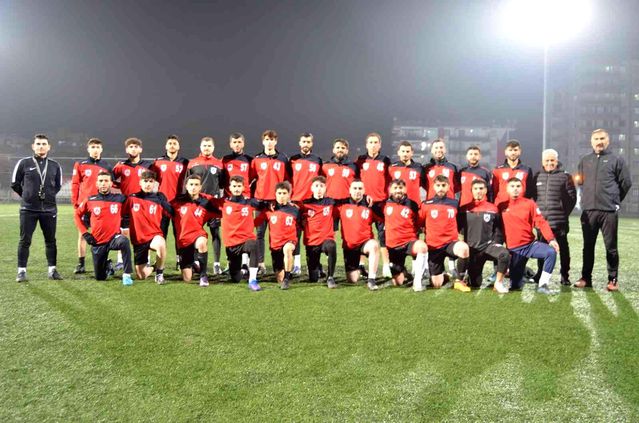 Diyarbakır Adaletspor ilk deplasman maçı öncesi son idmanını yaptı