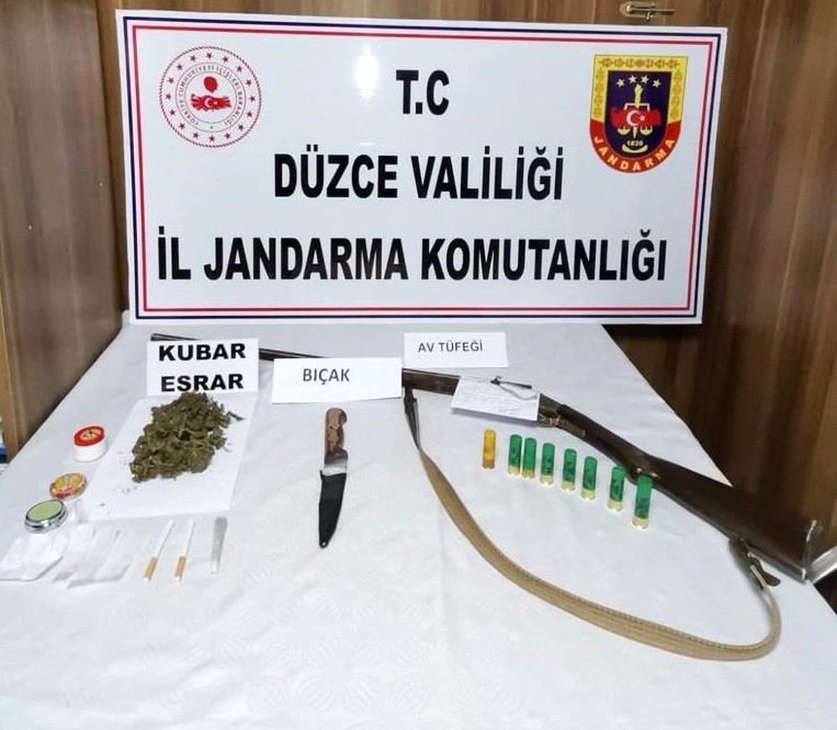 Durdurdu üzerinden uyuşturucu çıktı