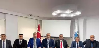 Emlakçılar Odası'nda Mehmet Sinan Canpolat güven tazeledi