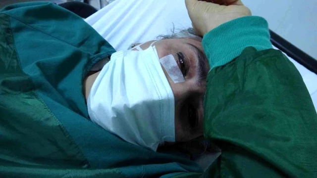 Hastanede sağlık çalışanına saldıran genç kıza 1 yıl 10 gün hapis