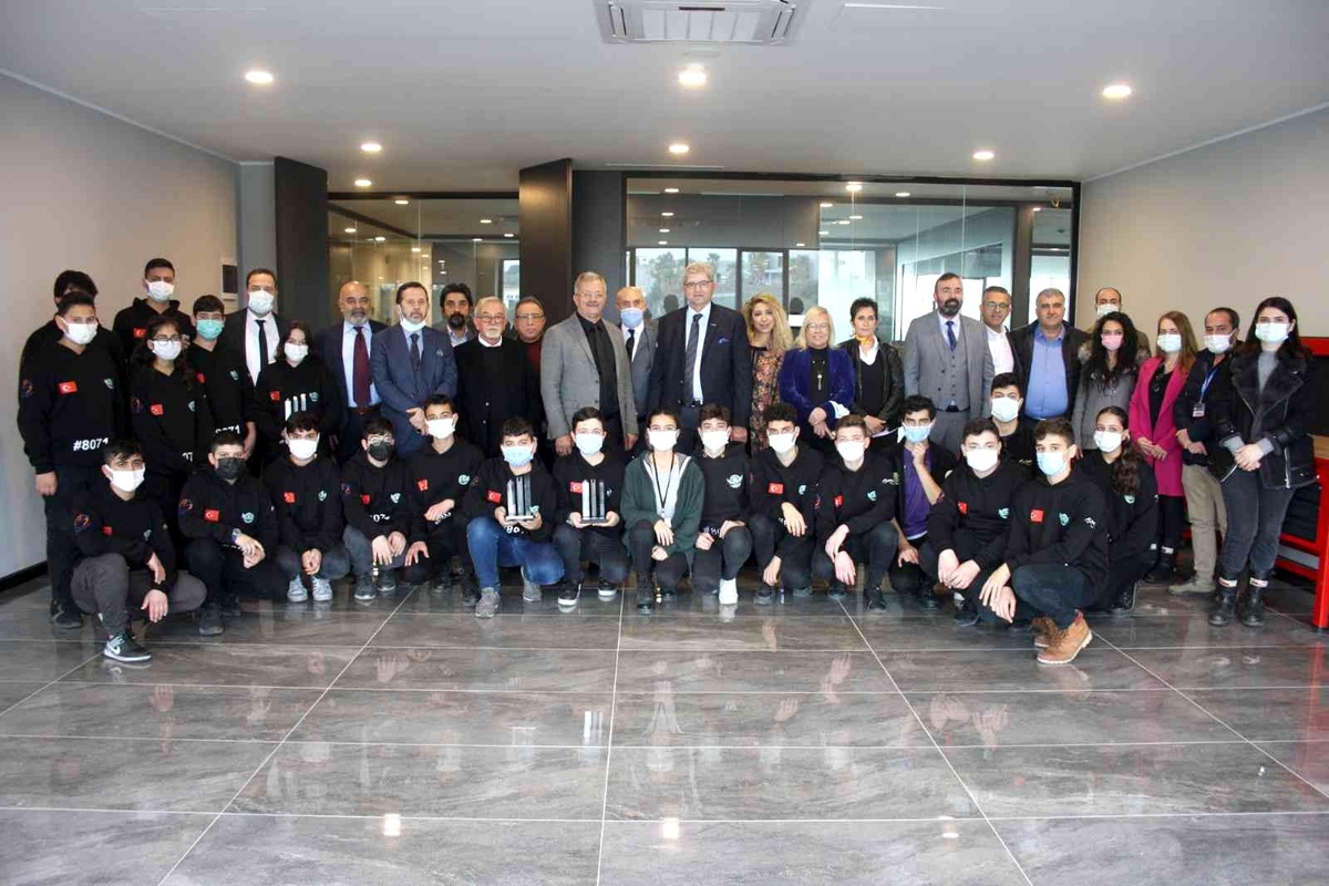 İş insanları MTOSB\'yi ziyaret etti