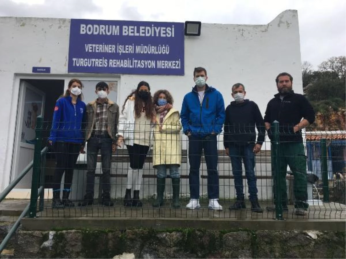 Oyuncu Kıvanç Tatlıtuğ, Bodrum Belediyesi Hayvan Rehabilitasyon Merkezini ziyaret etti
