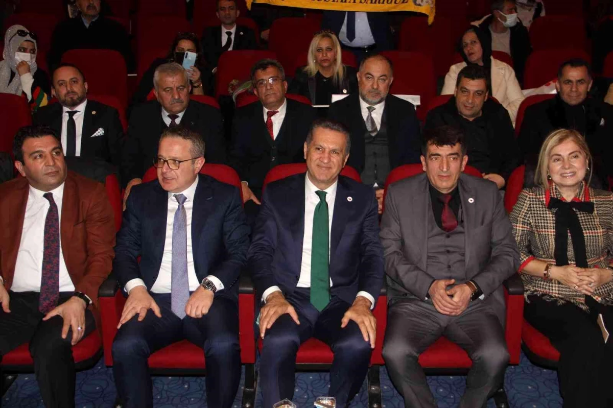 Mustafa Sarıgül: "Enerjik ve kararlı Türkiye Değişim Partisi Erzurum\'dan yola çıktı geliyor"