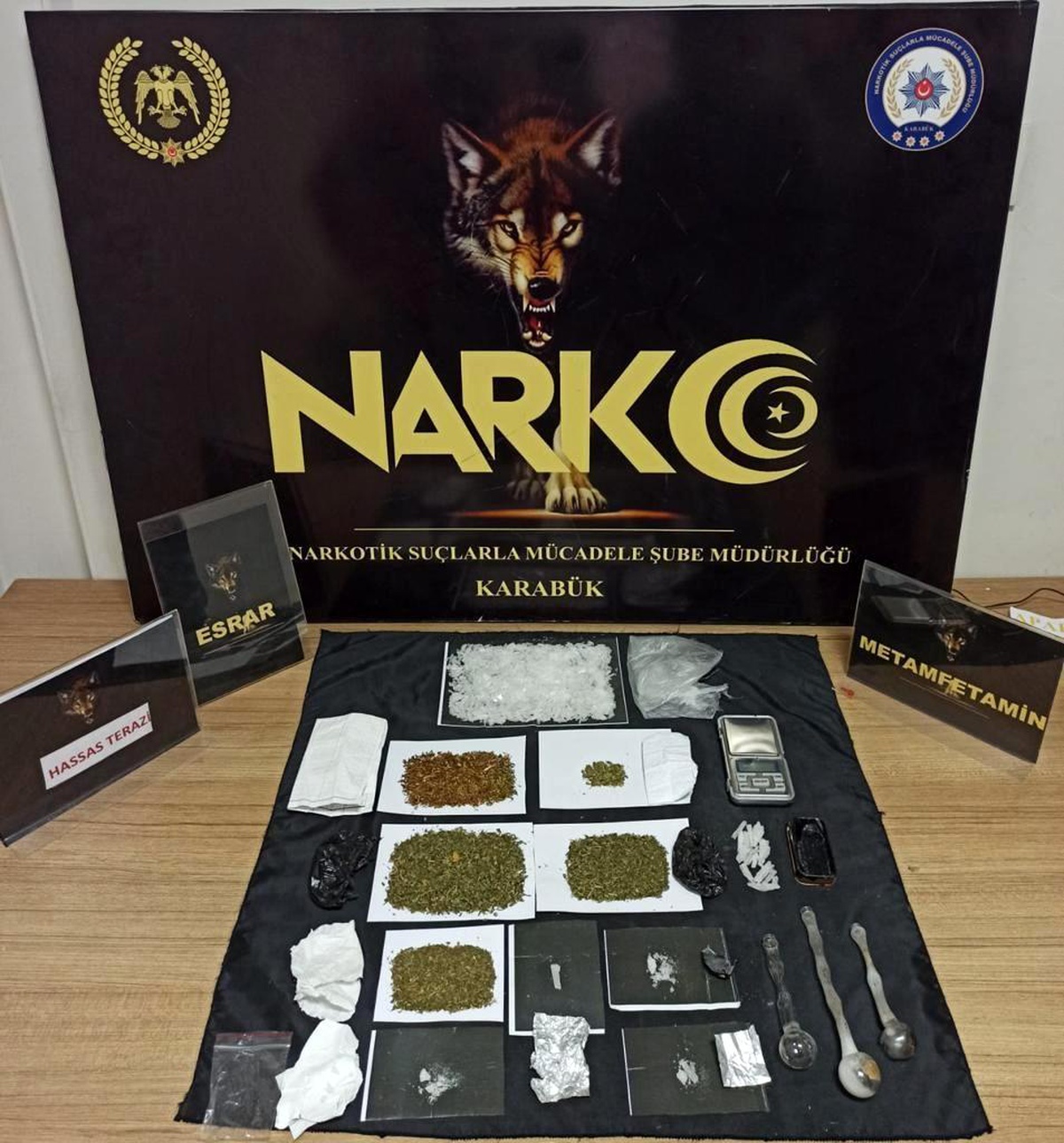 Narko timleri uyuşturucu satıcılarına göz açtırmıyor