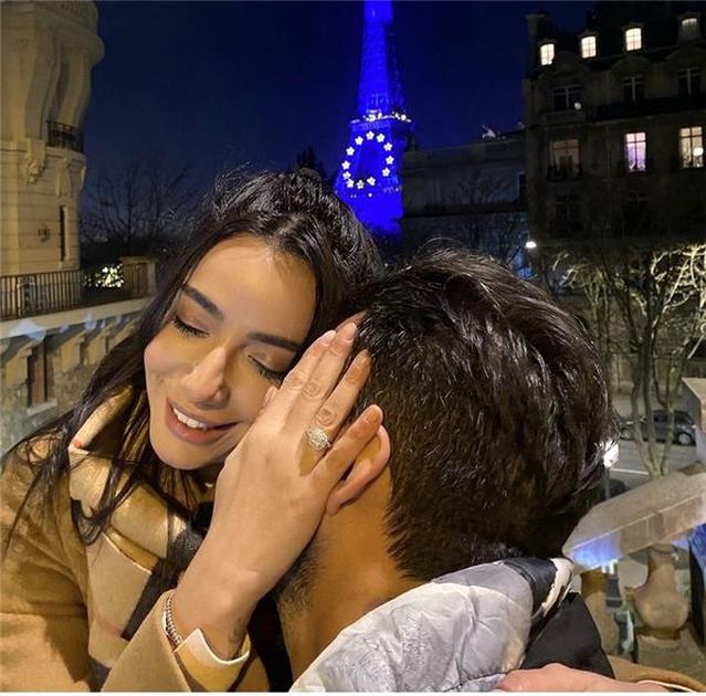Paris'te romantik evlilik telifi