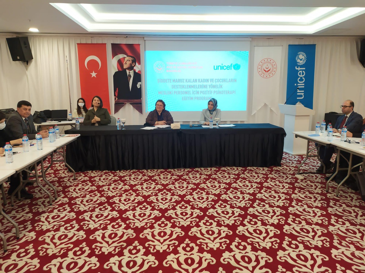 ŞÖNİM ve kadın konukevi personeline, "Pozitif Psiko-Terapi Eğitimi"