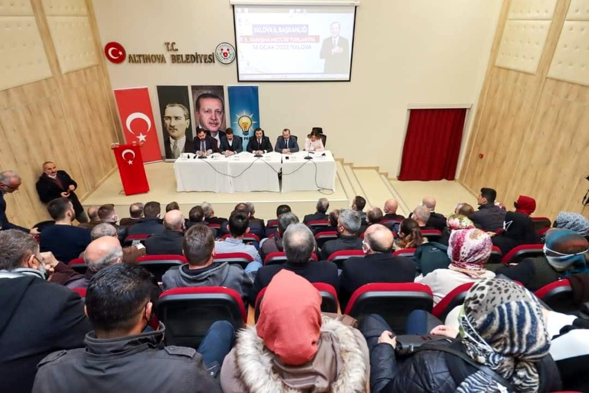 AK Parti Yalova İl Danışma Meclisi Altınova\'da yapıldı