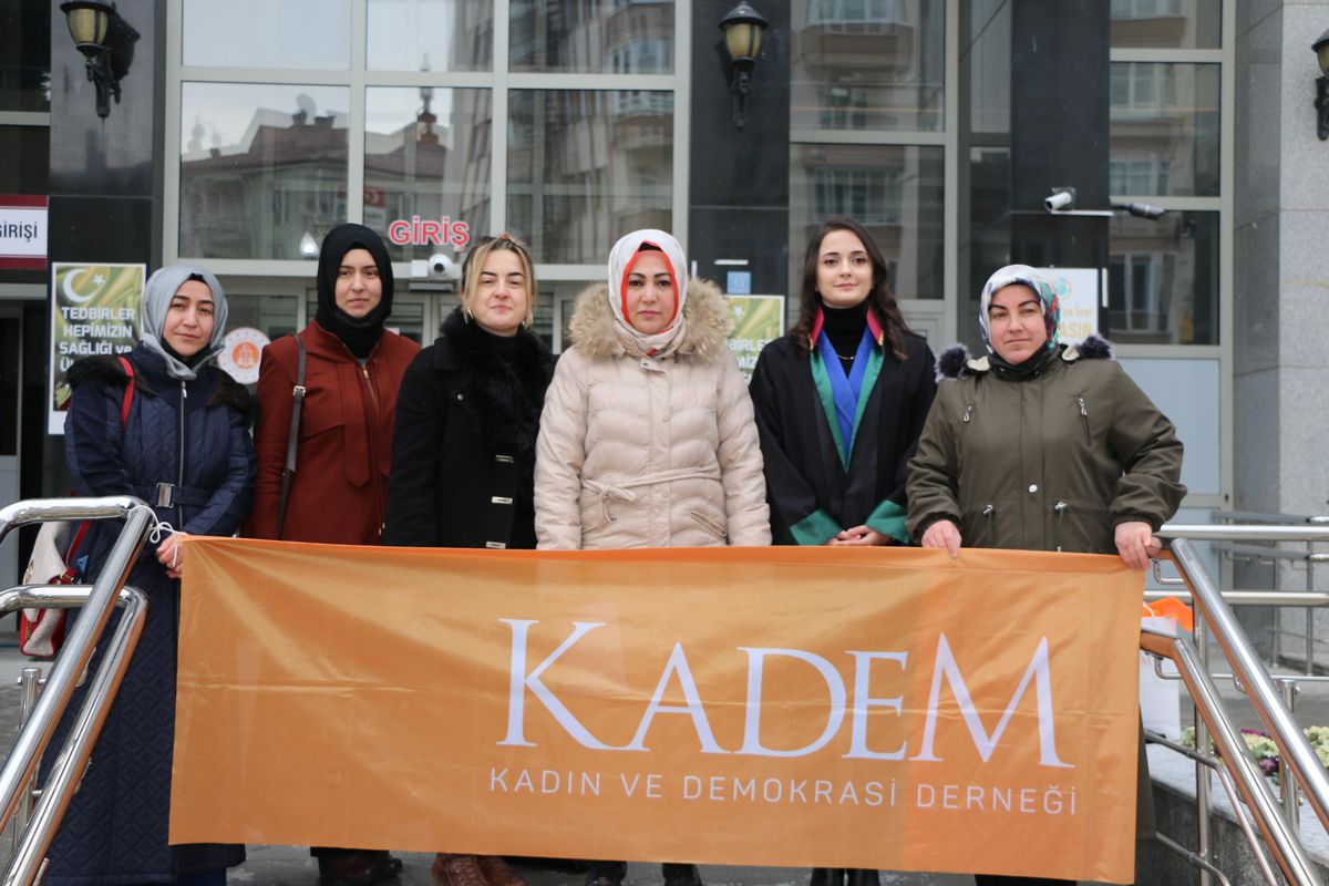 Çorum\'da şiddet mağduru kadına KADEM\'den destek açıklaması