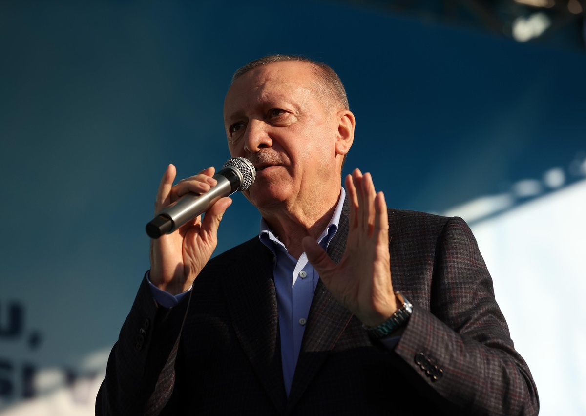 Son dakika gündem: Cumhurbaşkanı Erdoğan: "Dalgalanmaların durulmaya başlamasıyla \'Türkiye ekonomi modeli\' diye adlandırdığımız programımızın kazanımları daha iyi...