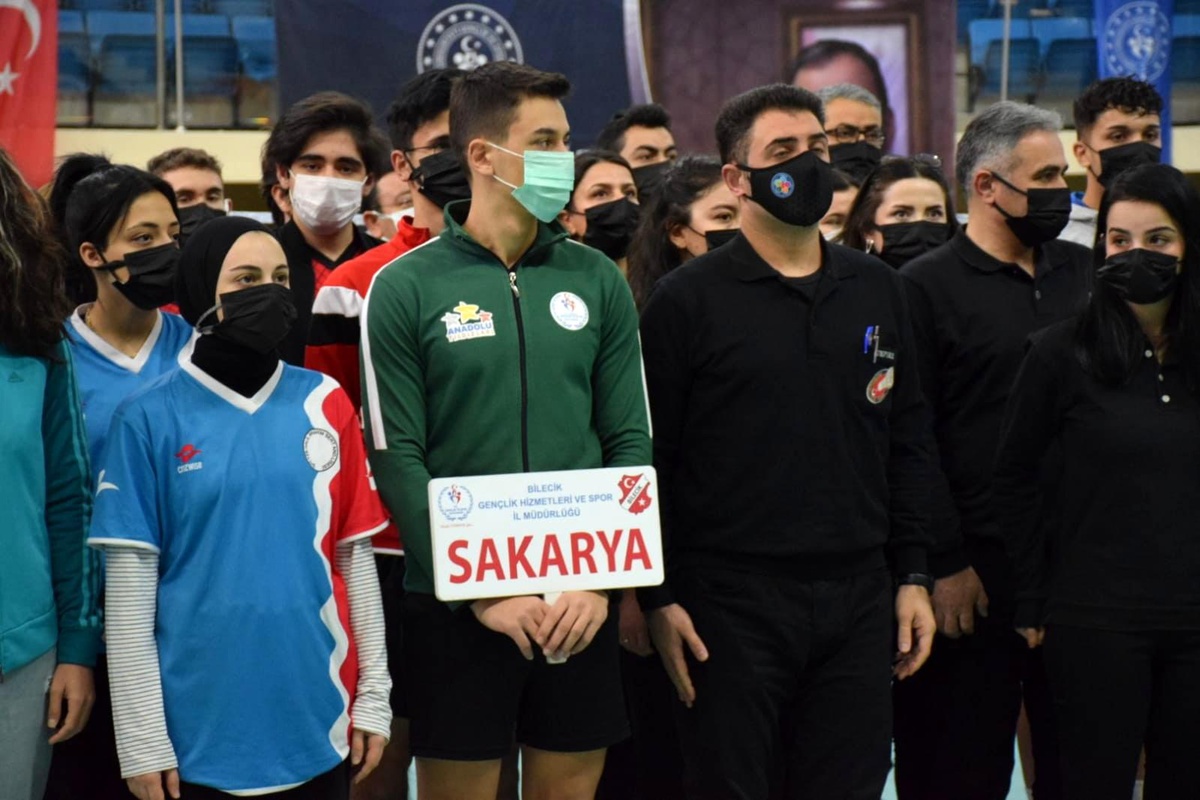 Gençler Badminton Grup Müsabakaları Bilecik\'te başladı
