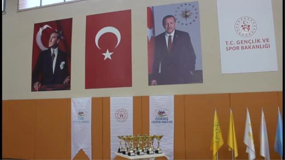 Son dakika haberi | Ödemiş\'te geleneksel Türk okçuluğu müsabakası yapıldı