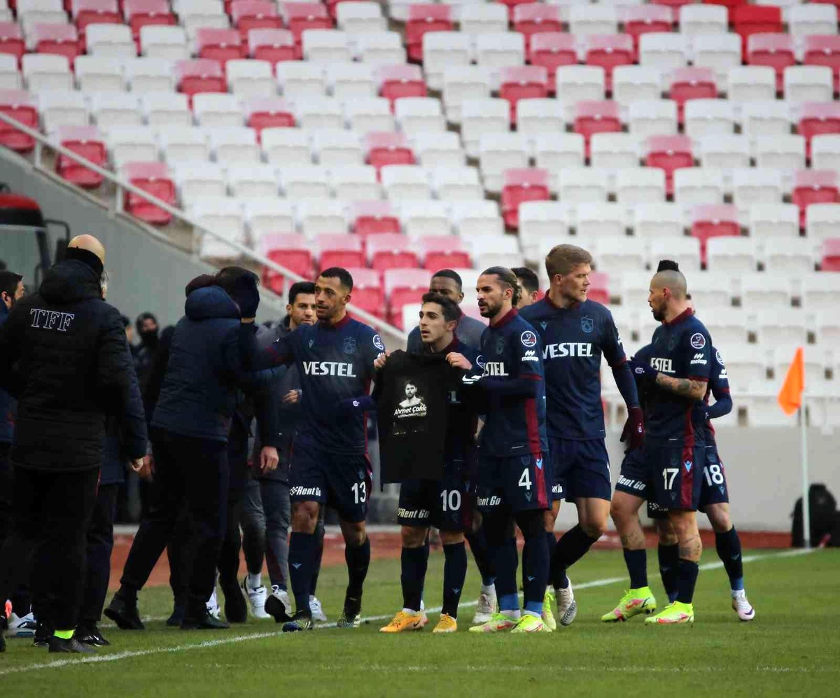 Trabzonspor golü attı, Ahmet Çalık\'ı unutmadı
