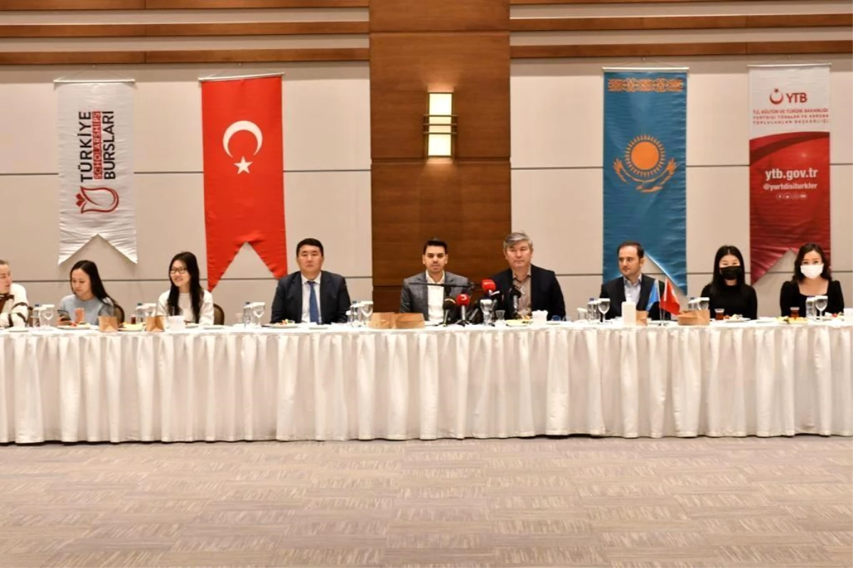 YTB Başkanı Eren: "Türkiye ile Kazakistan\'ın arasındaki ilişkileri sizler geliştireceksiniz"