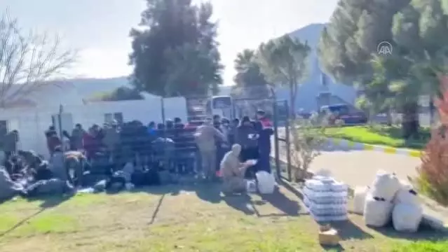 İzmir'de 313 düzensiz göçmen yakalandı