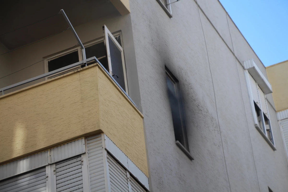 Son dakika haberleri | Yangın çıkan evde hasar oluştu