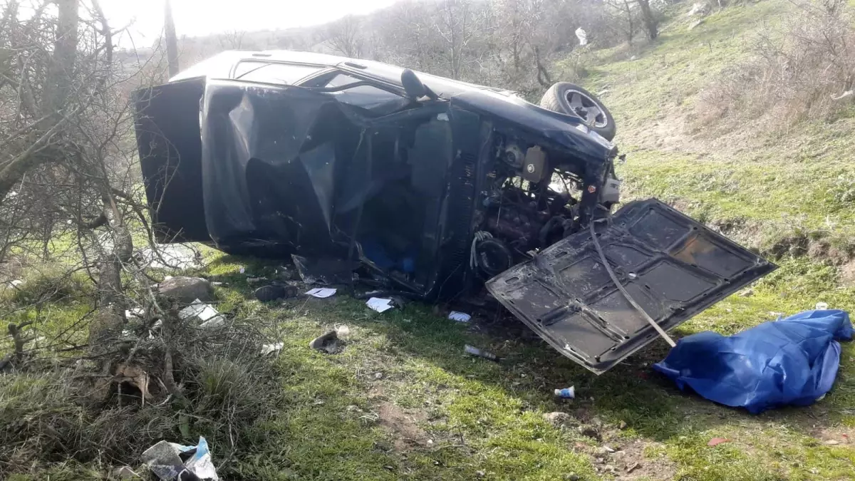 Son dakika gündem: Balıkesir'de otomobilin tarlaya devrilmesi sonucu 1 kişi öldü