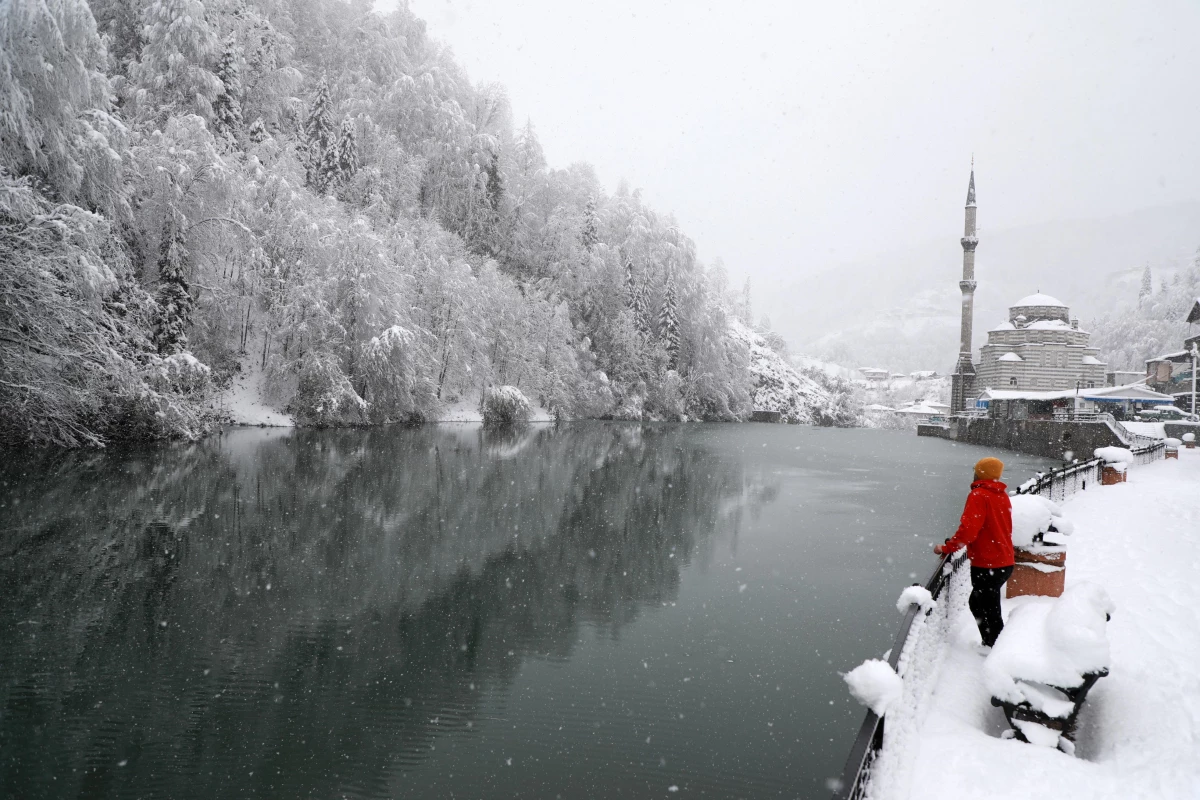 Doğu Karadeniz\'de 864 yerleşim birimiyle ulaşım sağlanamıyor