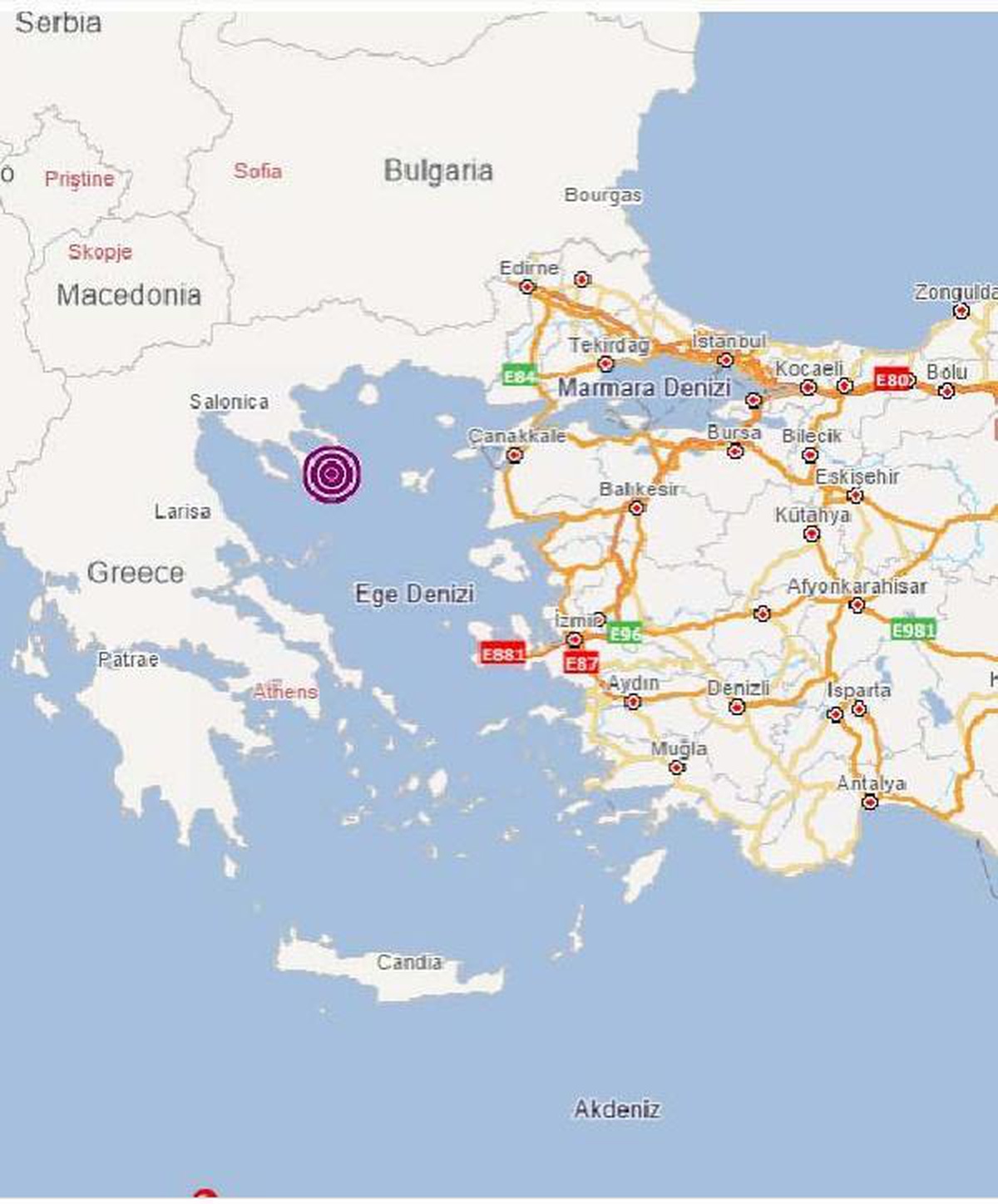 Ege Denizi\'nde 5,3 büyüklüğünde deprem meydana geldi