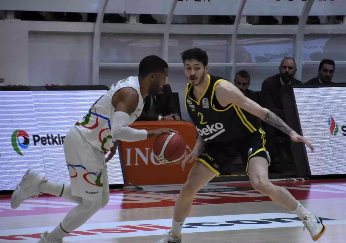 ING Basketbol Süper Ligi: Aliağa Petkim Spor: 95 Fenerbahçe Beko: 90