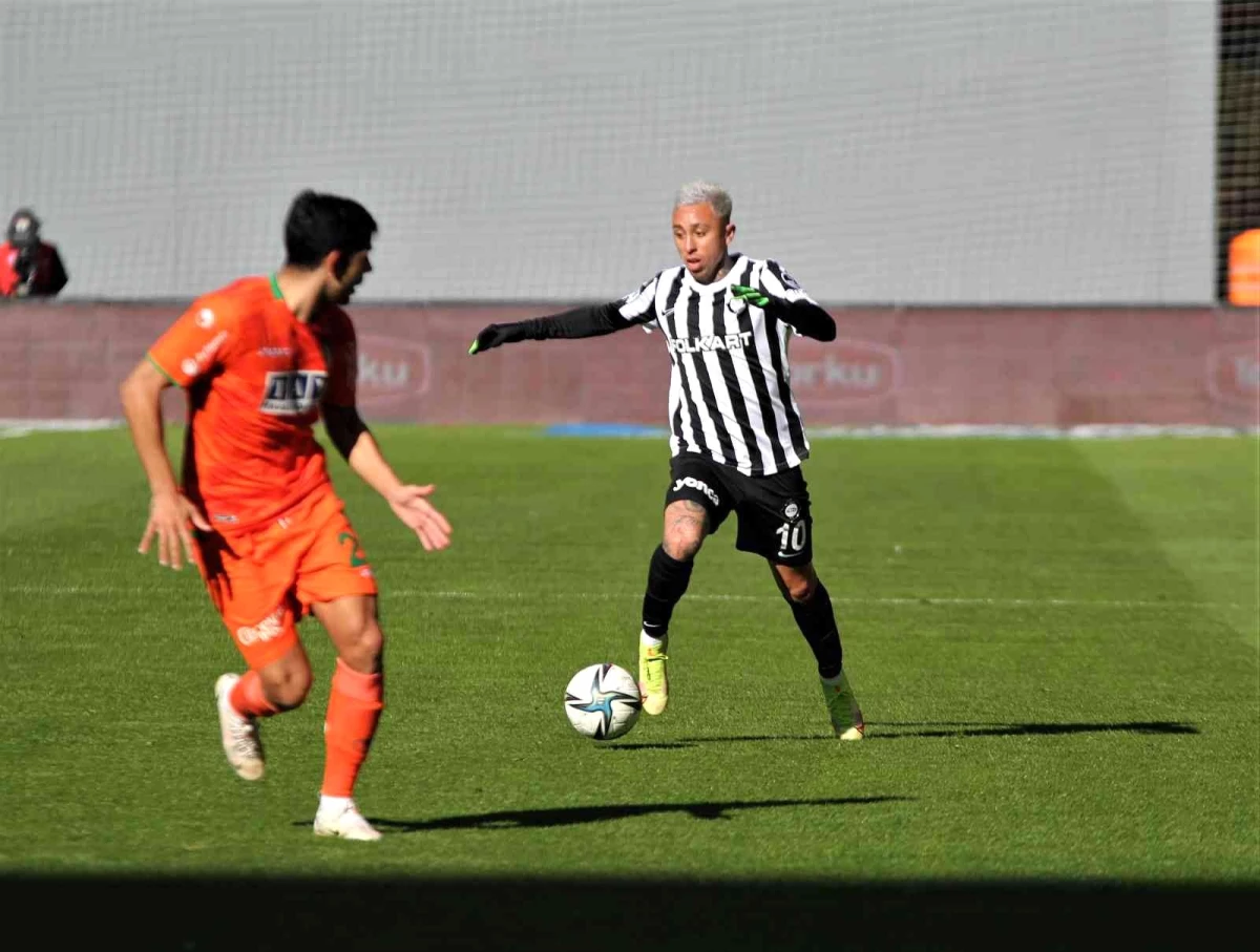 Spor Toto Süper Lig: Altay: 0 Alanyaspor: 2 (Maç sonucu)