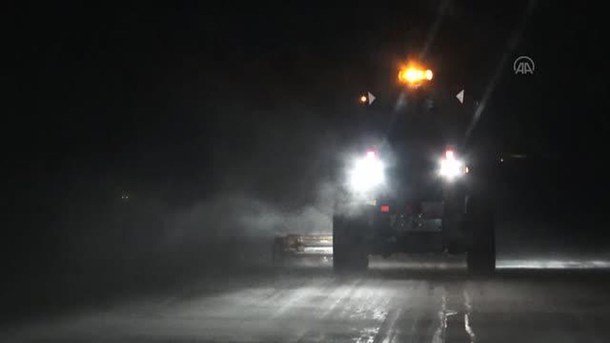 Tipi nedeniyle mahsur kalan 15 kişi kurtarıldı